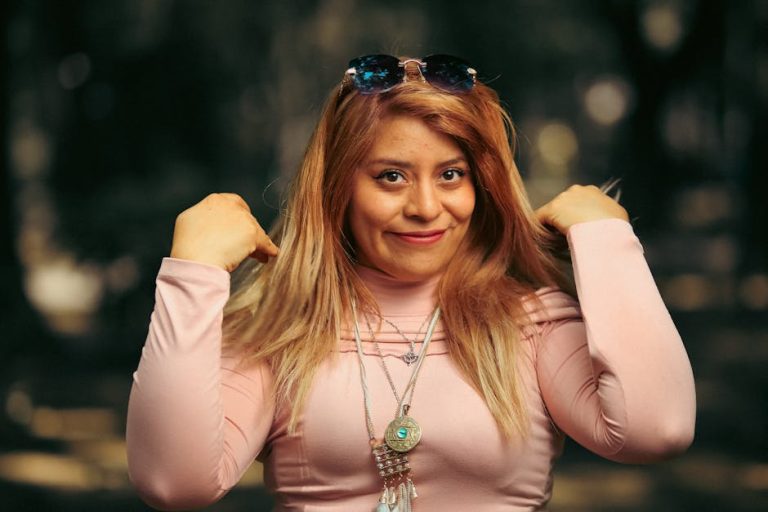 透過墨鏡看見自由的世界