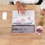 咭片套的重要性與專業選擇指南