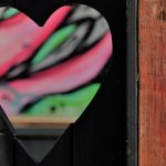 披肩斗篷：時尚與保暖兼具的完美選擇