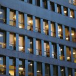 深入解析美股收息股：案例與策略分享